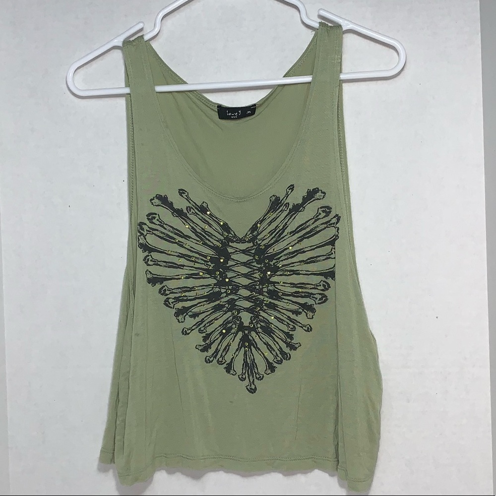 Women’s skull heart Crop top!